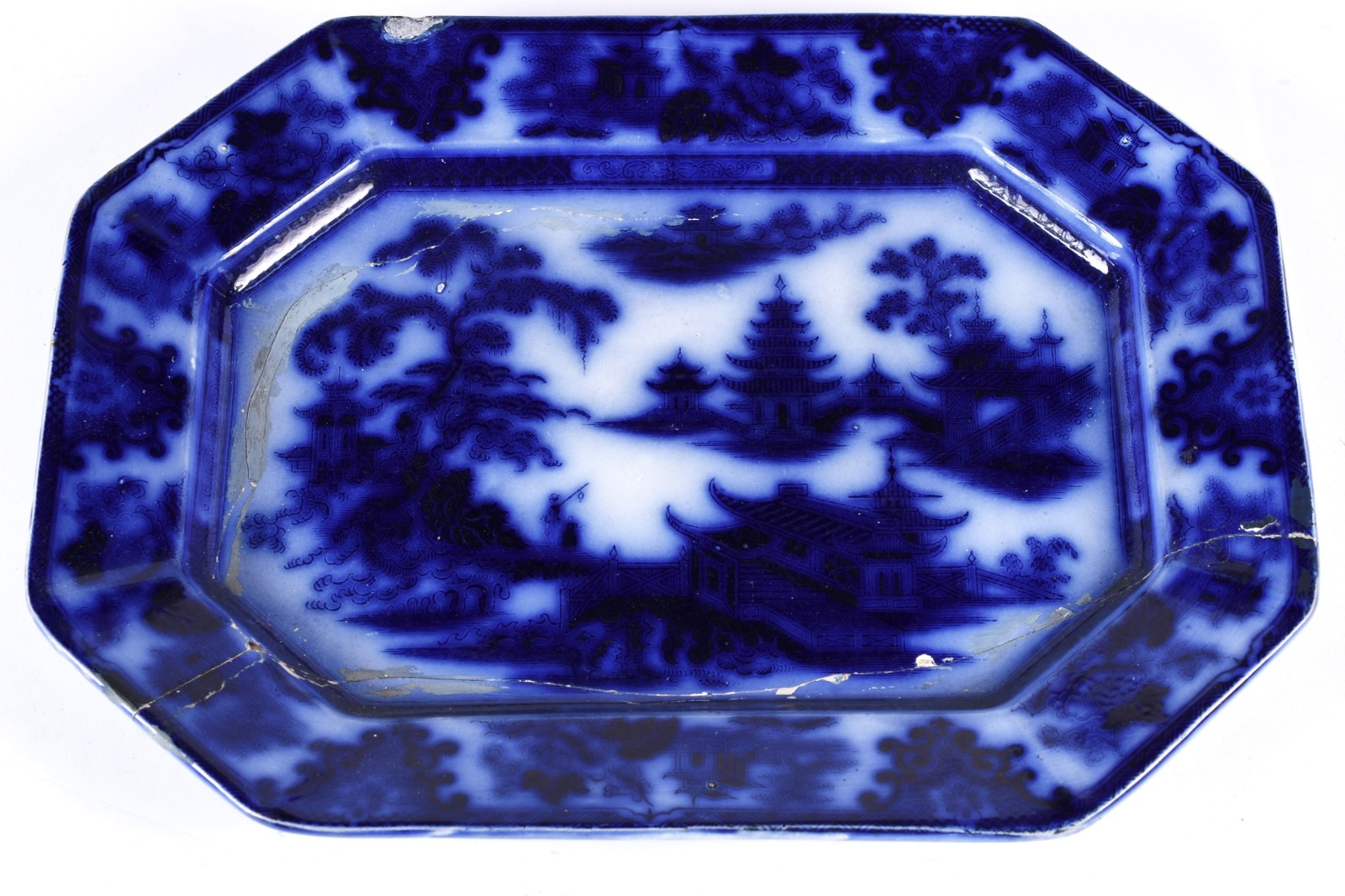 Travessa de porcelana azul borrão, feitio oitavado, Ironstore Shangai... - foto 1 de 7