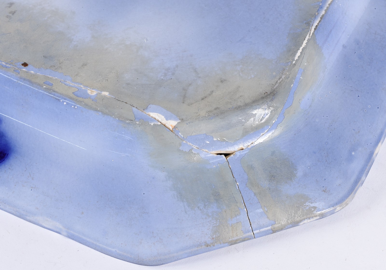 Travessa de porcelana azul borrão, feitio oitavado, Ironstore Shangai... - foto 7 de 7