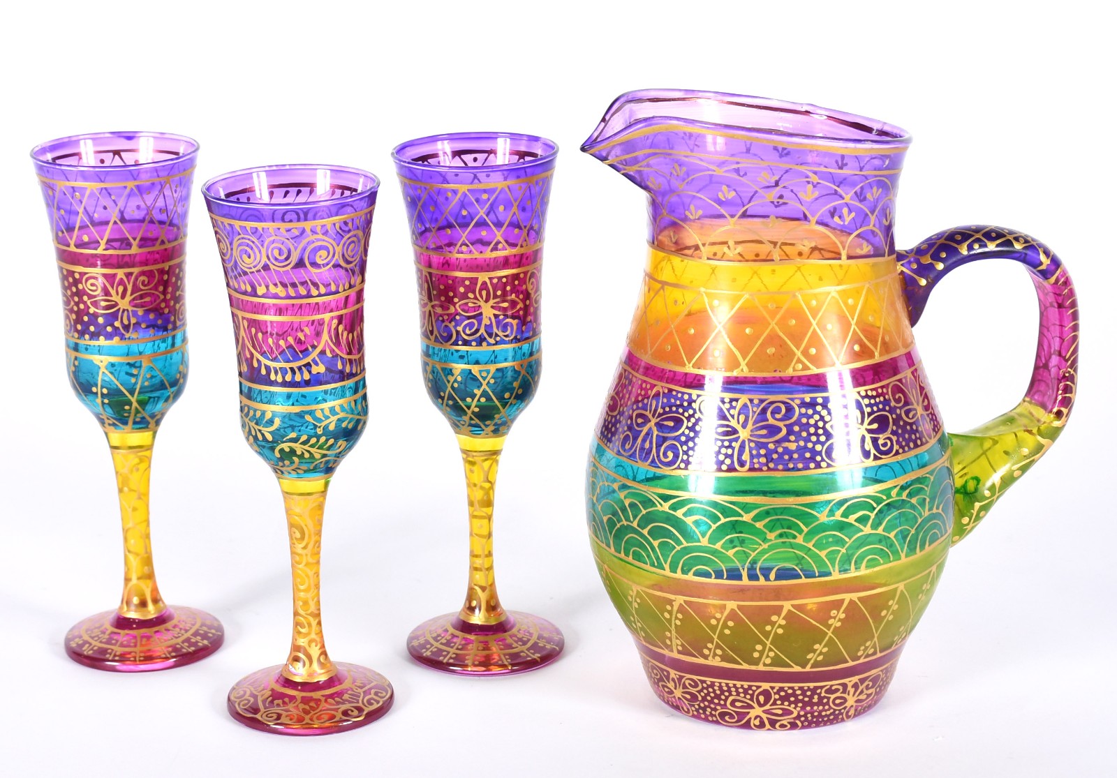 Conjunto para água composto de jarra e três cálices de vidro pintado... - foto 1 de 4