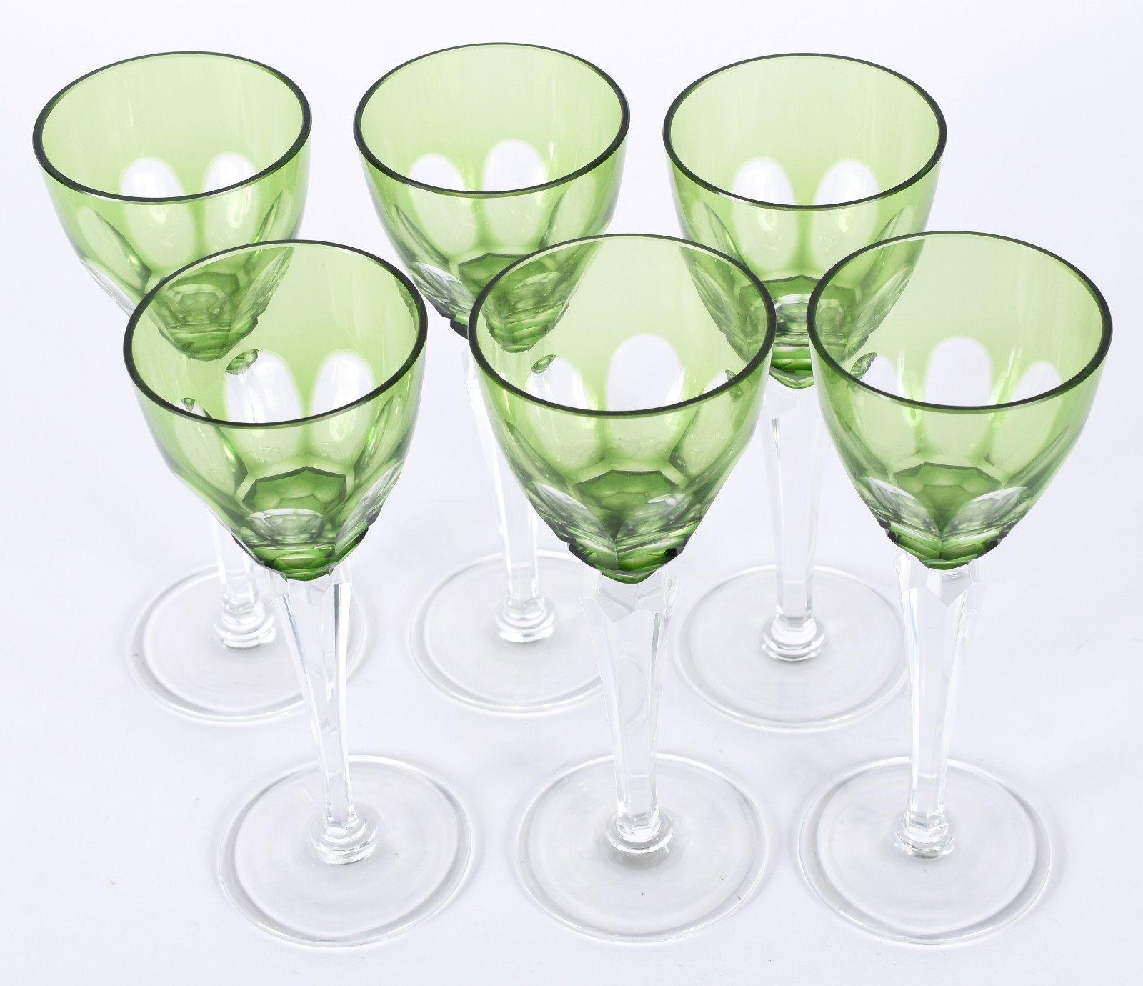Conjunto com 6 cálices para vinho de cristal doublé verde facetados. - foto 2 de 3