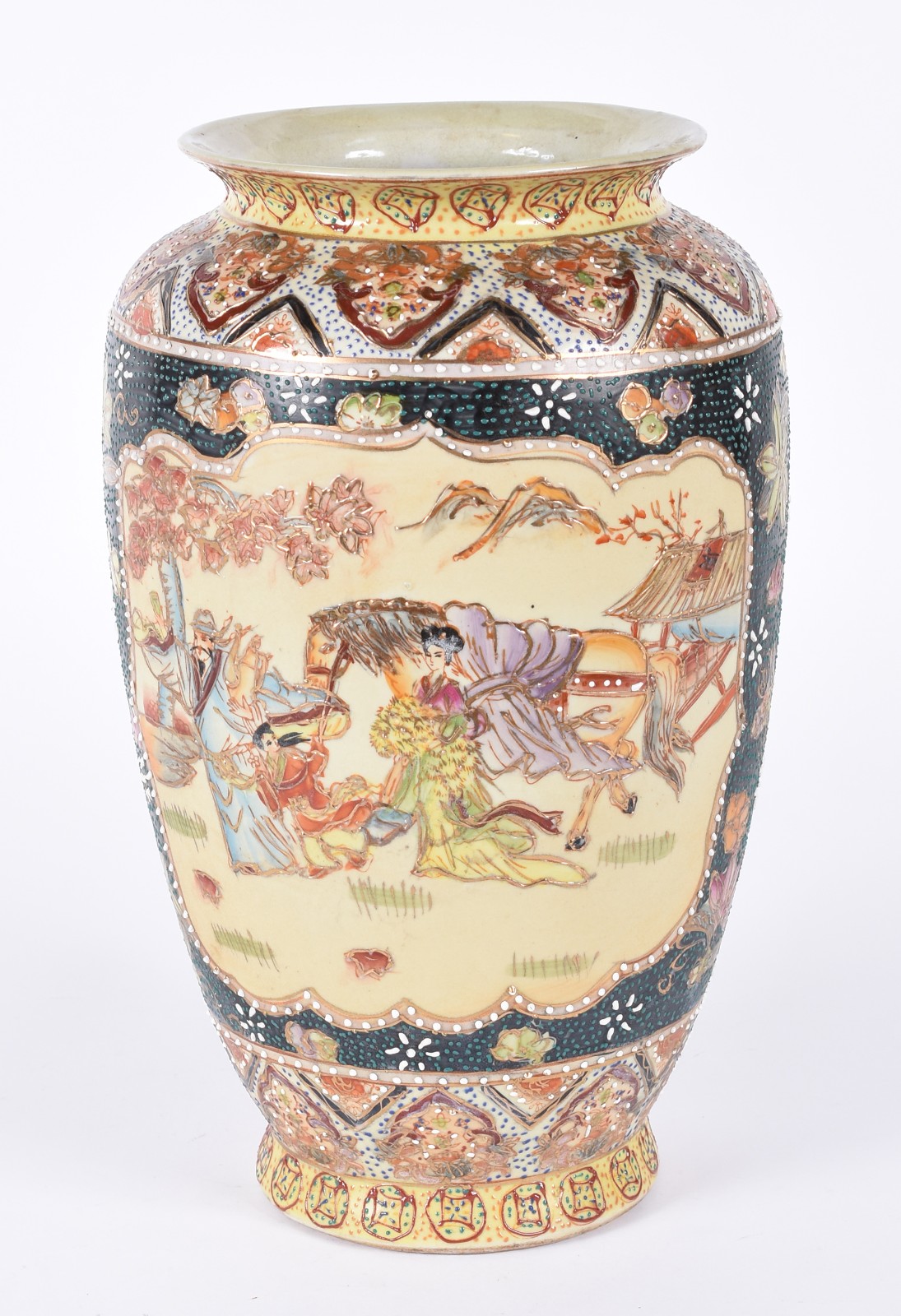 Vaso de porcelana oriental policromada ao gosto Satzuma. - foto 1 de 6