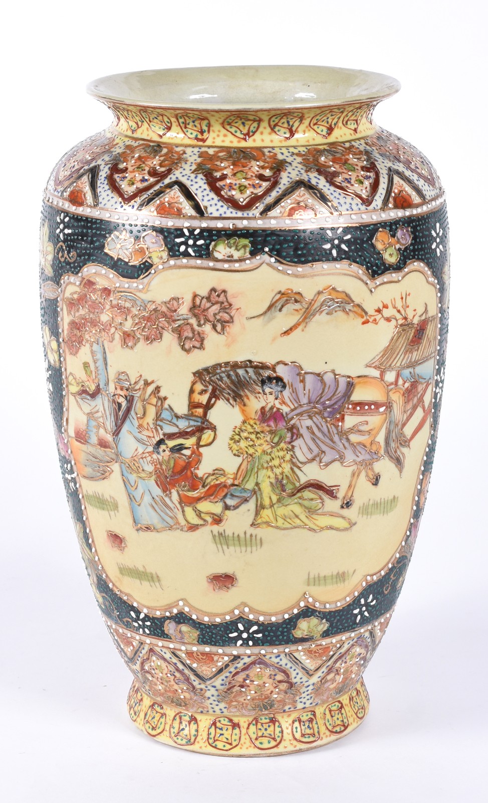 Vaso de porcelana oriental policromada ao gosto Satzuma. - foto 4 de 6