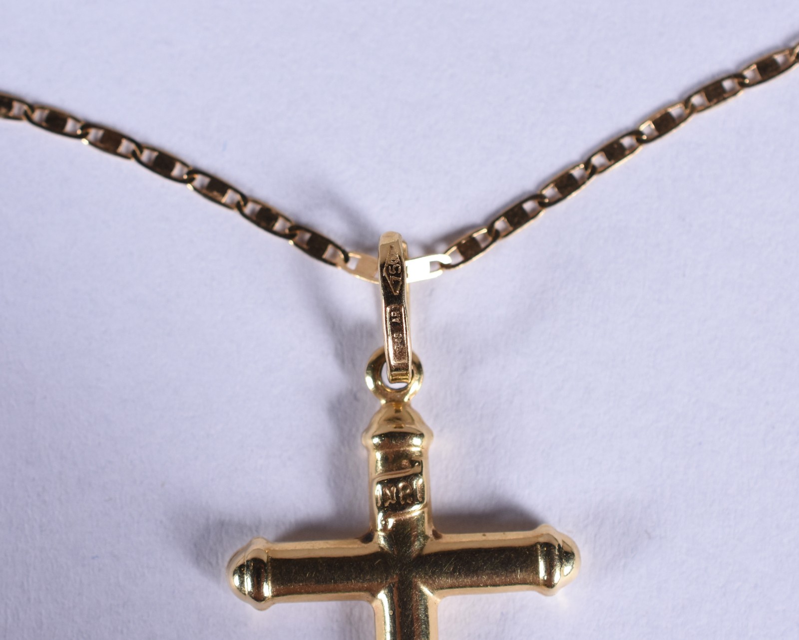 Gargantilha de ouro 18k, contraste 750 com crucifixo (Por motivos de... - foto 2 de 6