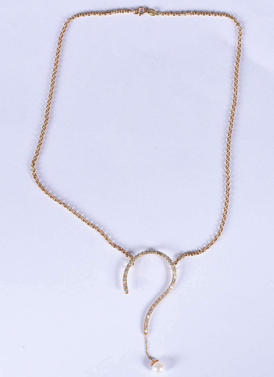 Colar de ouro 18k, contraste 750 com pingente cravejado de brilhantes... - foto 2 de 5