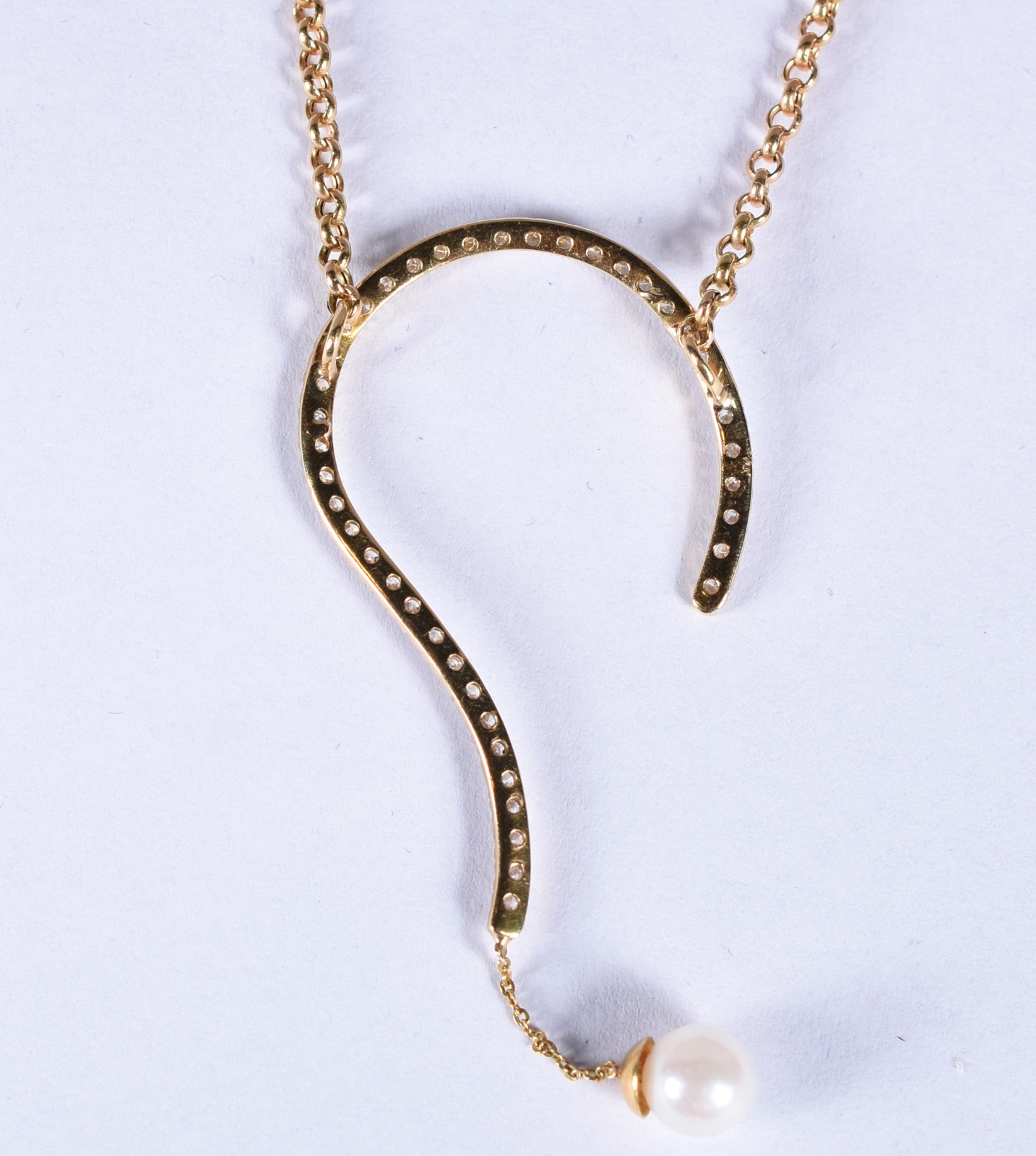 Colar de ouro 18k, contraste 750 com pingente cravejado de brilhantes... - foto 4 de 5