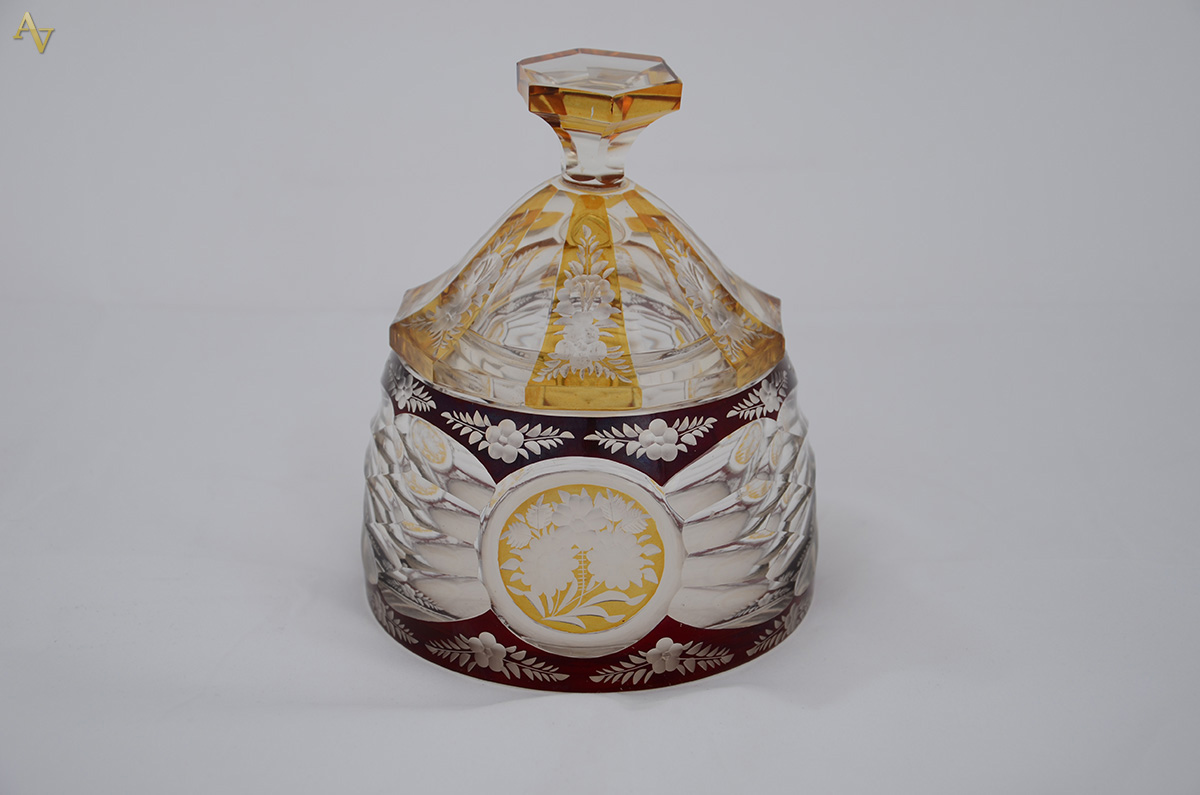 Bomboniere de cristal (com pequeno lascado na borda interna) double...