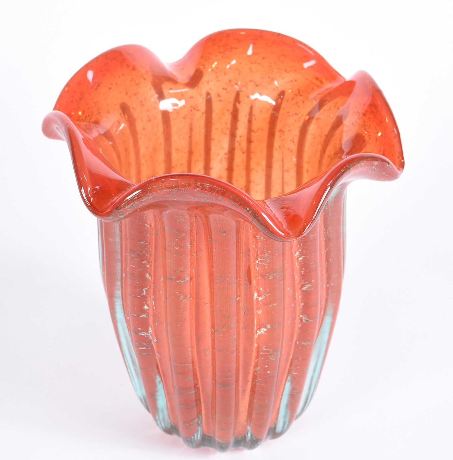 Vaso de vidro decorativo na cor laranja. - foto 2 de 3