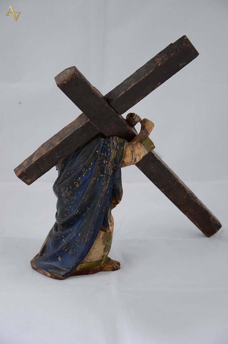 Imagem de Cristo em estuque com cruz de madeira. Bahia - Séc XIX... - foto 3 de 3