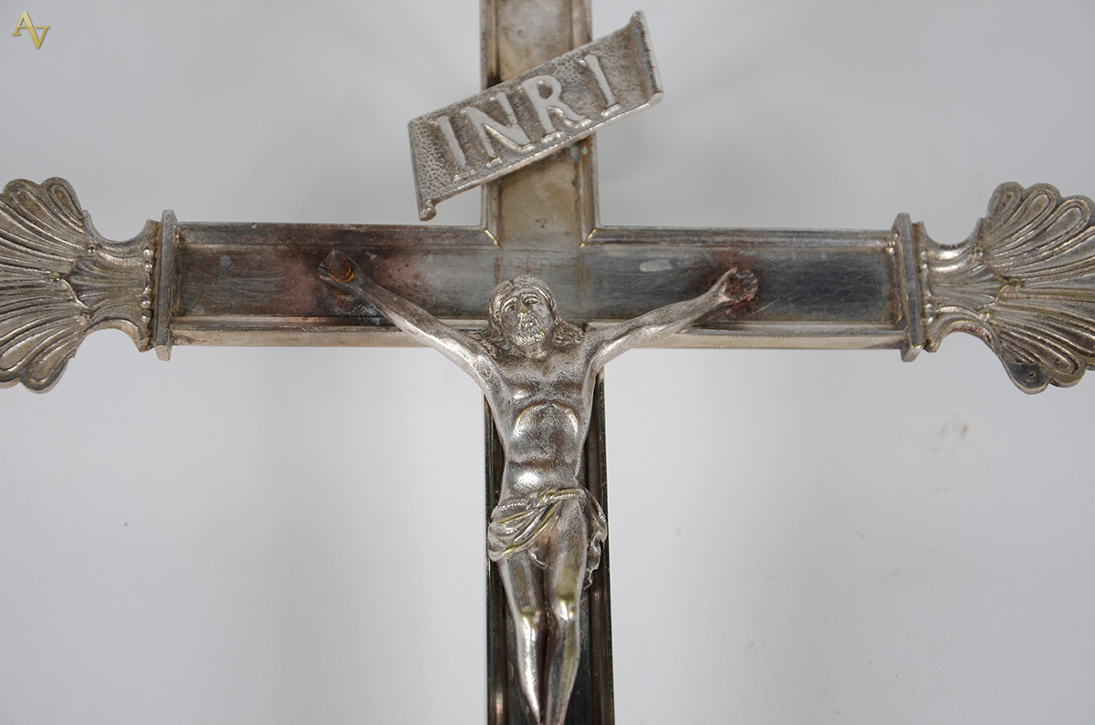 Crucifixo com Cristo em bronze - Séc. XIX. Altura: 63 cm - foto 2 de 2