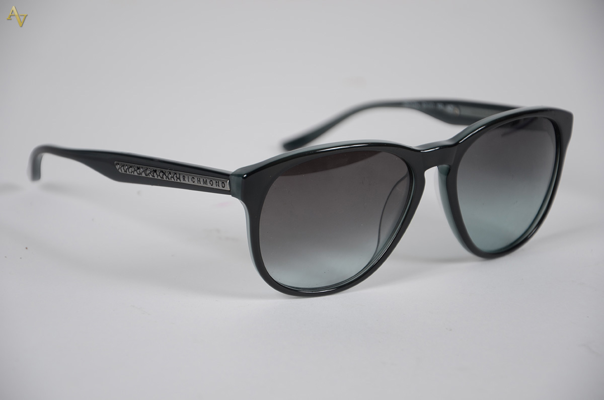 Óculos de sol marca RICHMOND - Made in Italy