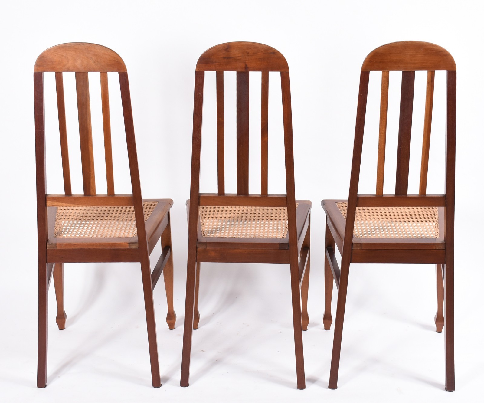 Conjunto com seis cadeiras de madeira nobre para sala de jantar... - foto 5 de 6