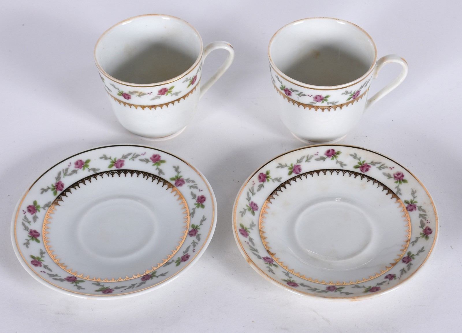 Seis xícaras com pires de porcelana Steatita. - foto 3 de 4