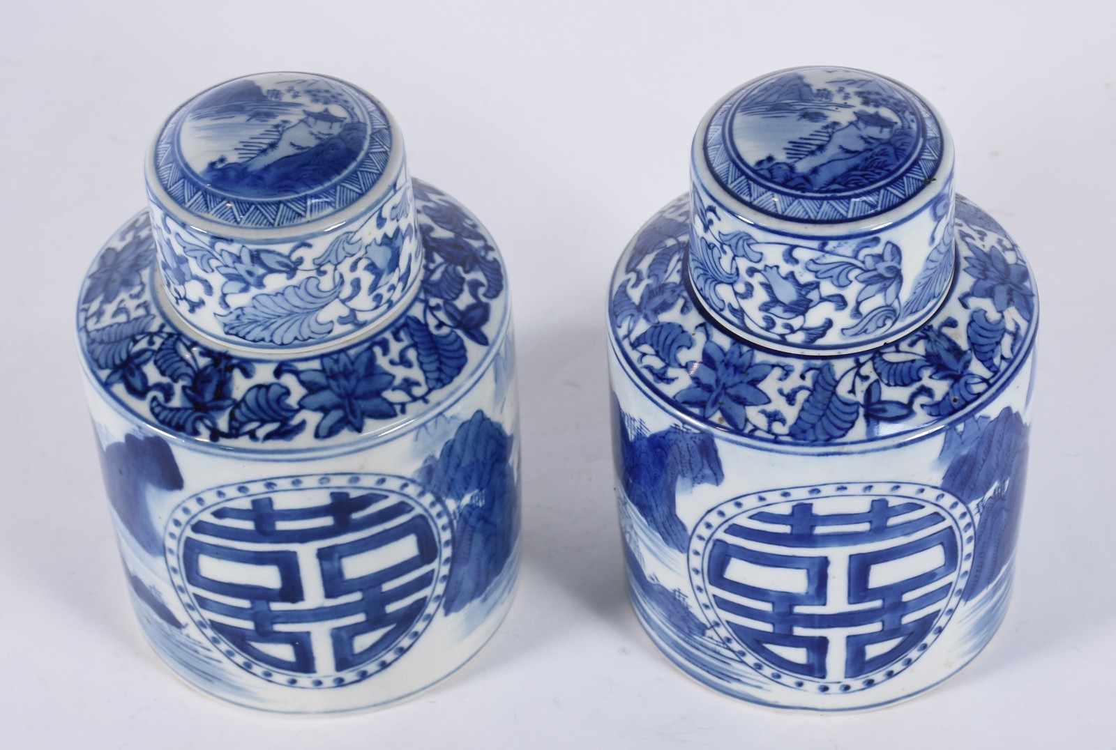 Par de potiches de porcelana chinesa azul e branca. - foto 2 de 5