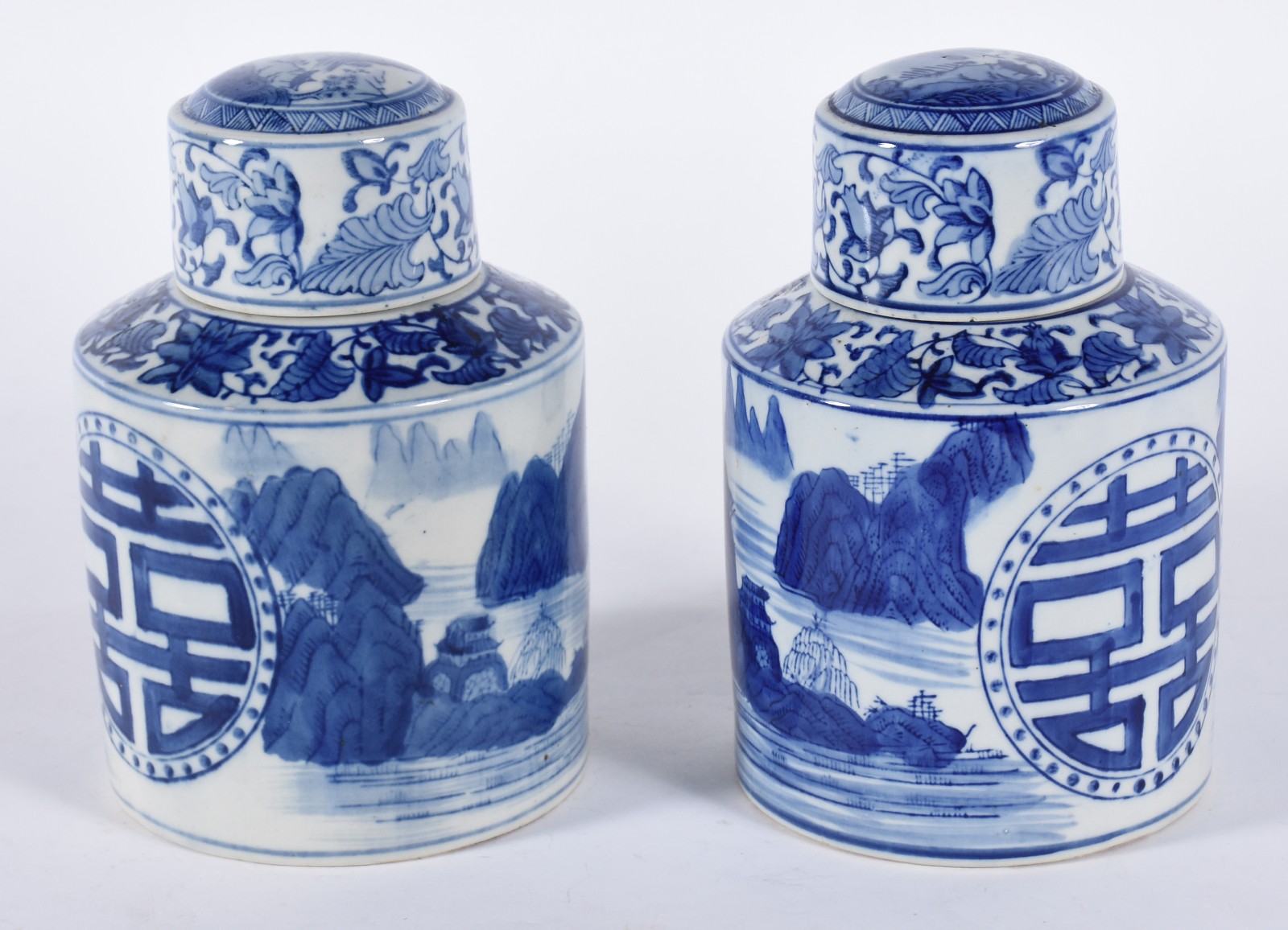 Par de potiches de porcelana chinesa azul e branca. - foto 4 de 5
