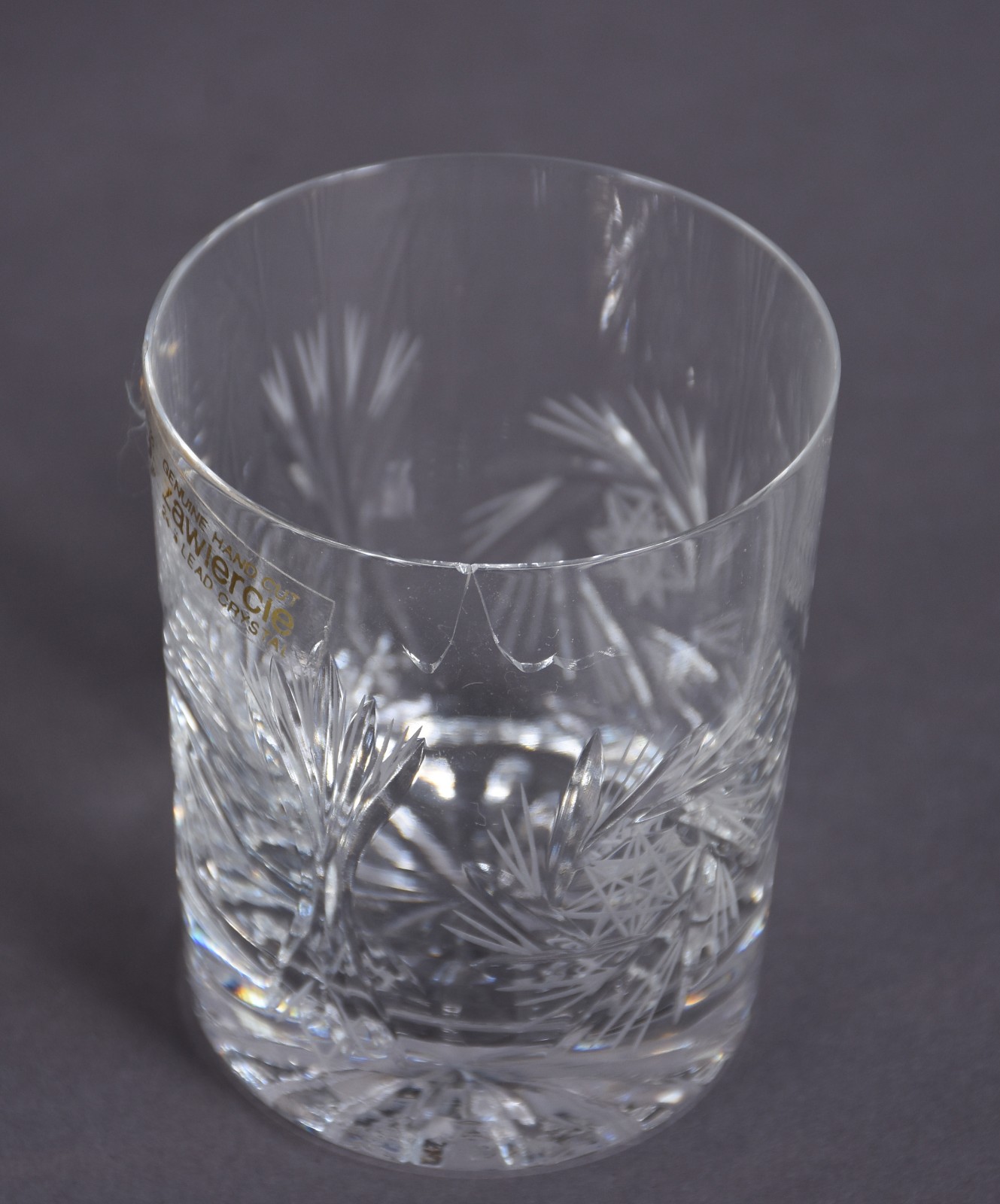 Conjunto de cristal lapidado, sendo 6 cálices para vinho, 6 para... - foto 4 de 5