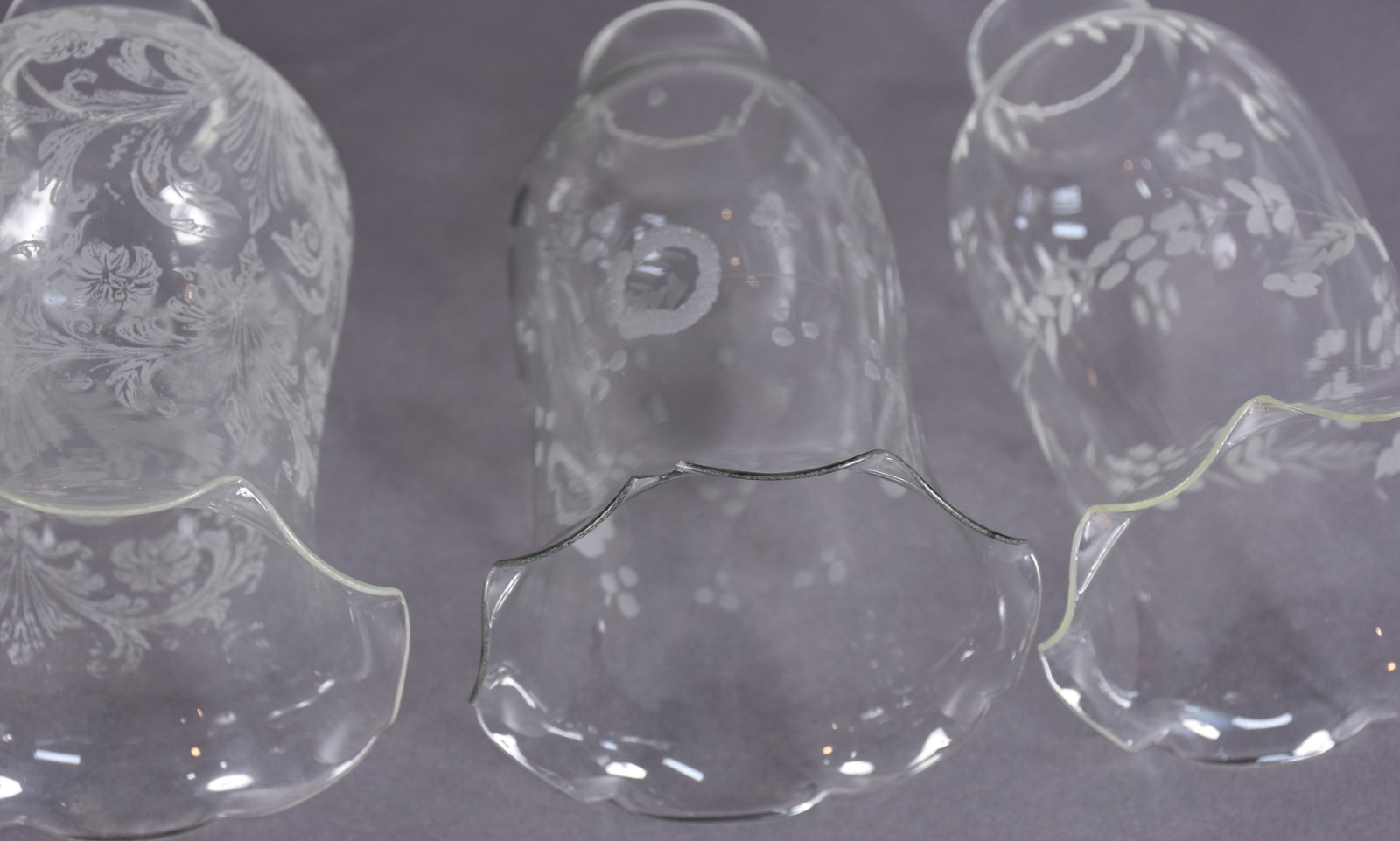 Oito mangas diversas para lustre de vidro. - foto 4 de 4