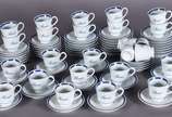 Lote com 25 xícaras  com pires de porcelana Sch... - Lote com 25 xícaras  com pires de porcelana Schmidt.