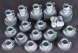 Lote com 25 xícaras  com pires de porcelana Sch... - Lote com 25 xícaras  com pires de porcelana Schmidt.