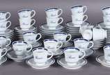 Lote com 25 xícaras  com pires de porcelana Sch... - Lote com 25 xícaras  com pires de porcelana Schmidt.