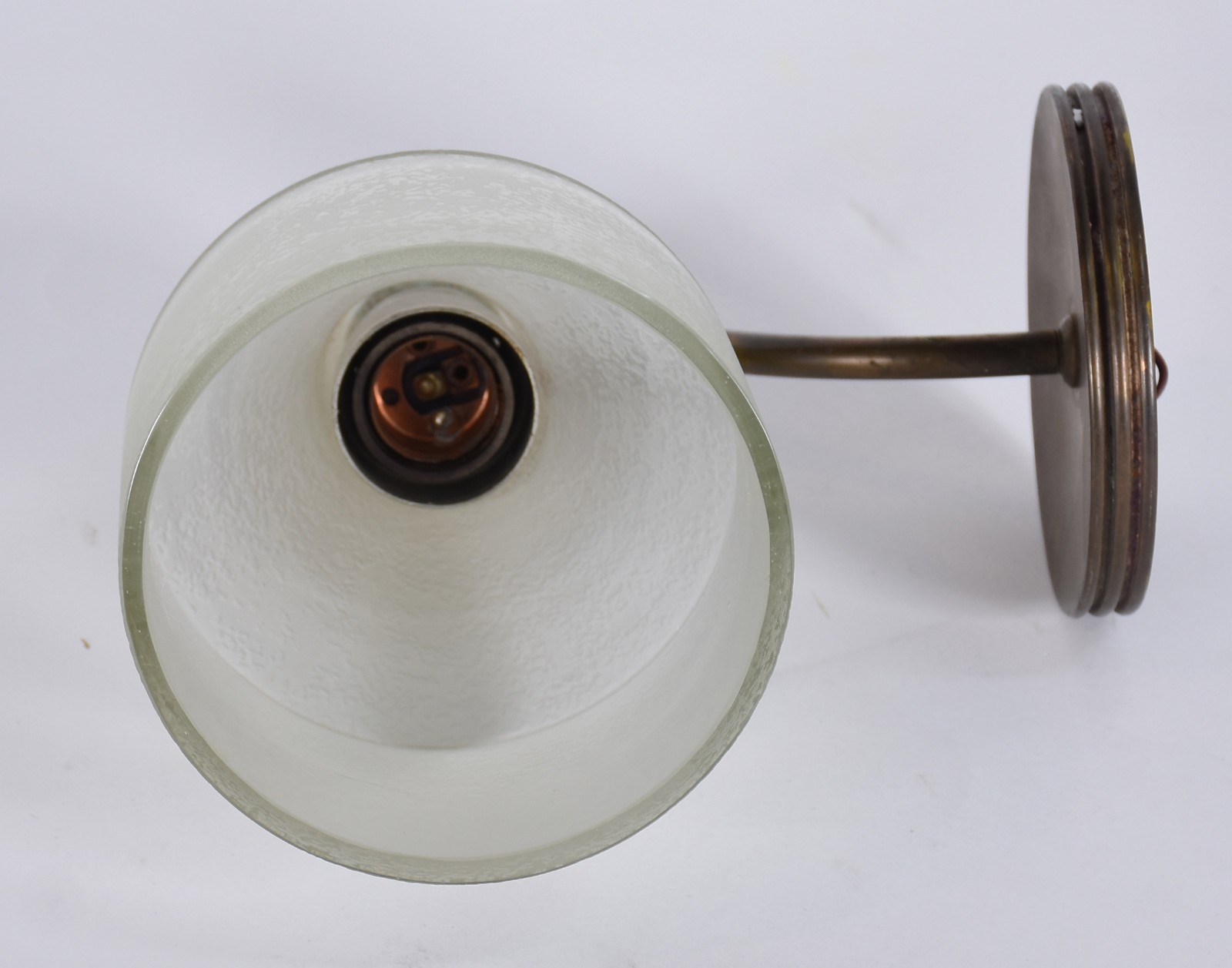Aplique de bronze para 1 luz - Itália, década de 50, cúpula... - foto 3 de 4