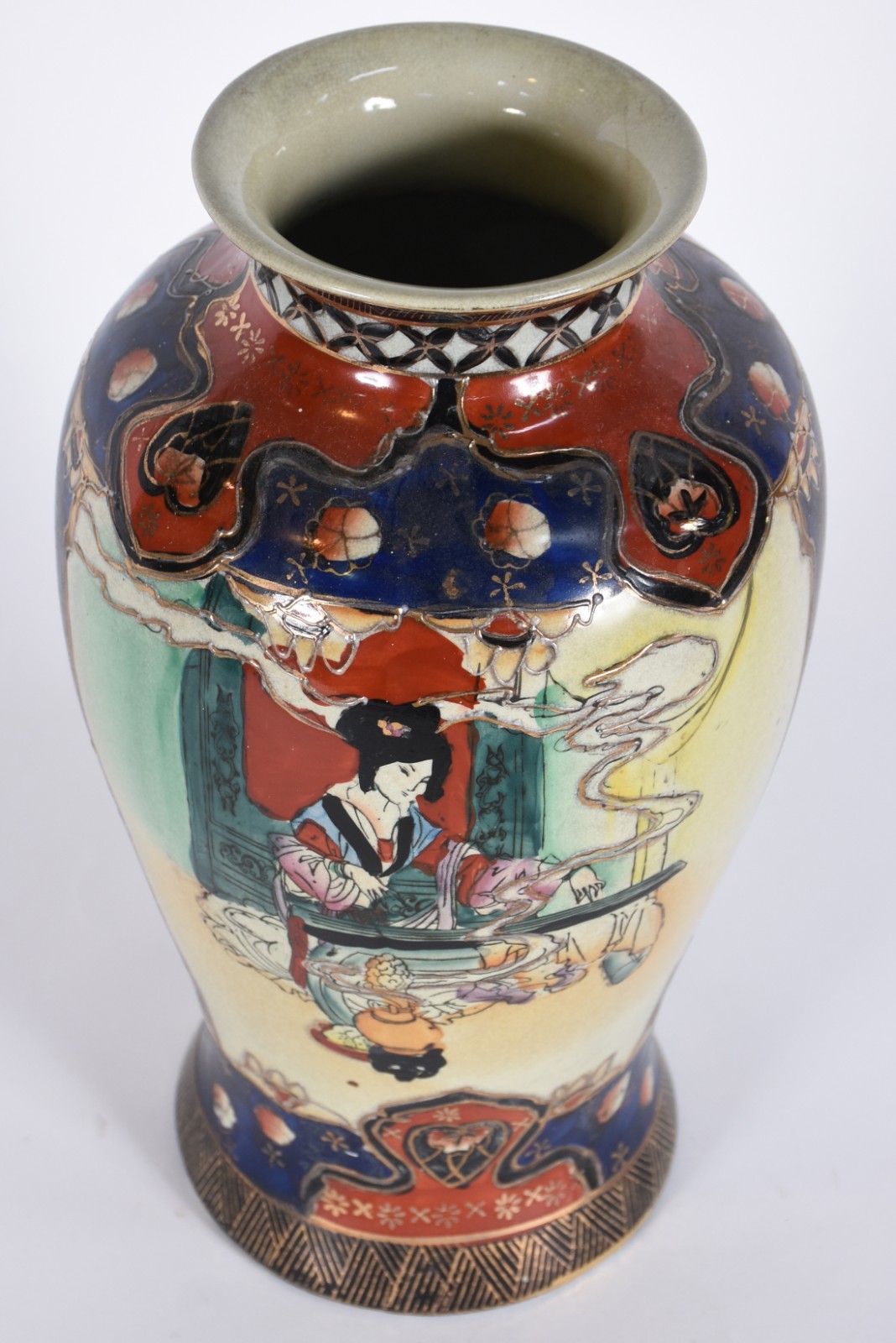 Vaso de porcelana oriental ao gosto Satzuma. - foto 2 de 6