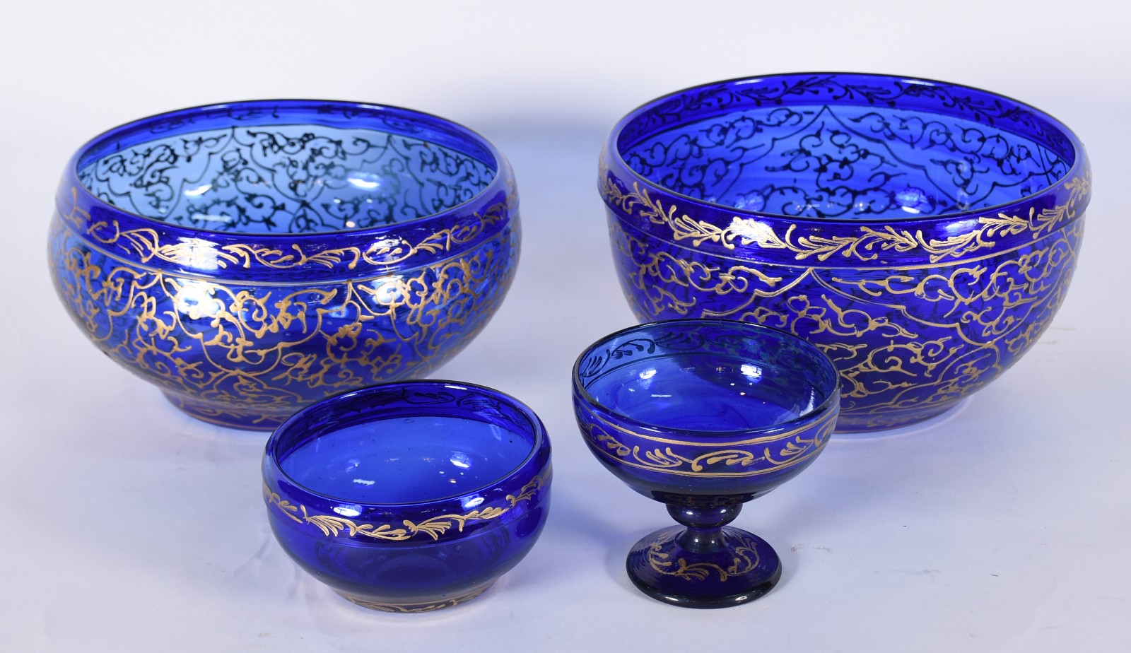 Serviço para sobremesa de vidro na cor azul com guirlandas esmaltadas... - foto 4 de 6