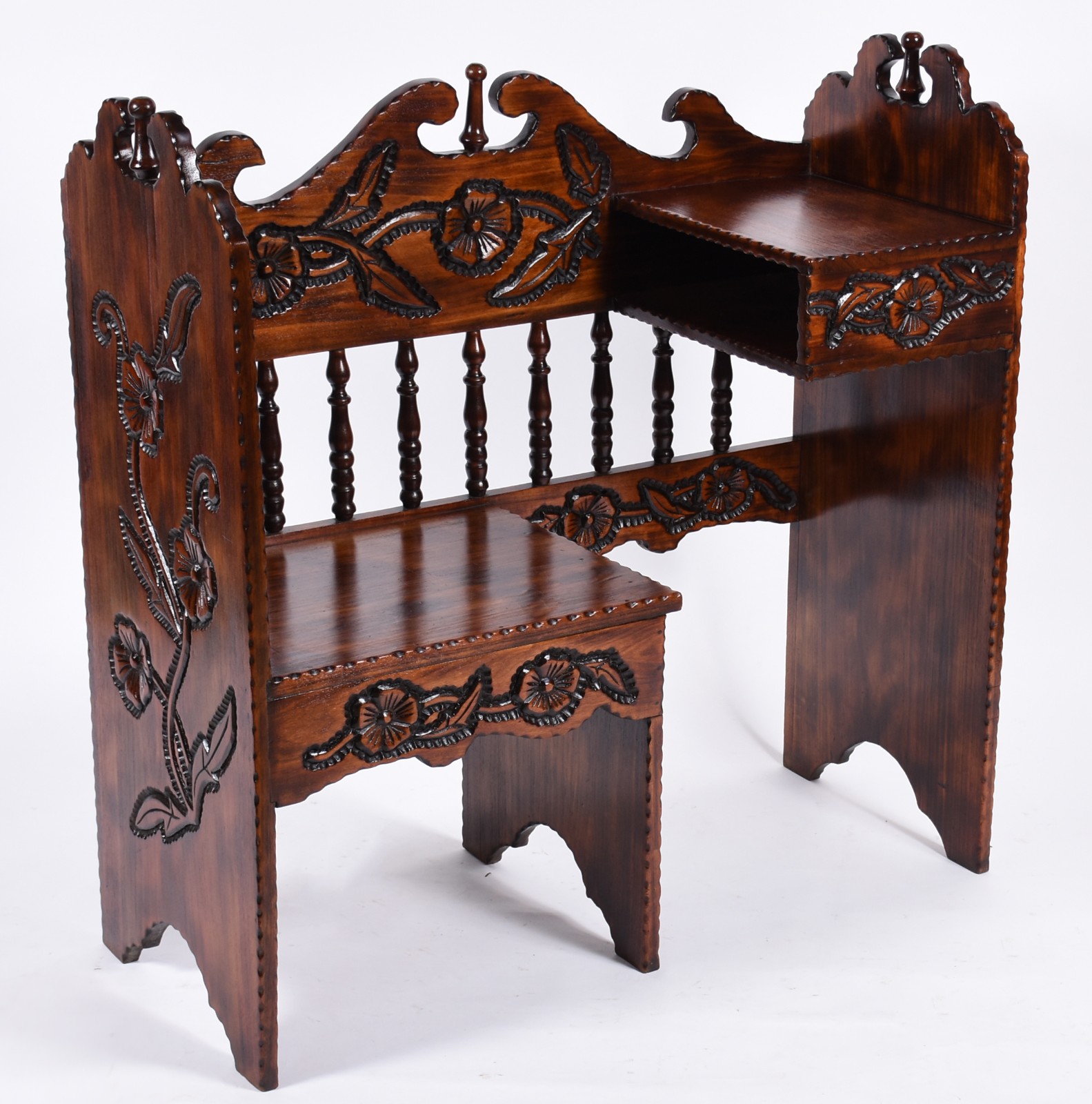 Mesa de madeira nobre para telefone com assento acoplado, entalhes... - foto 2 de 5