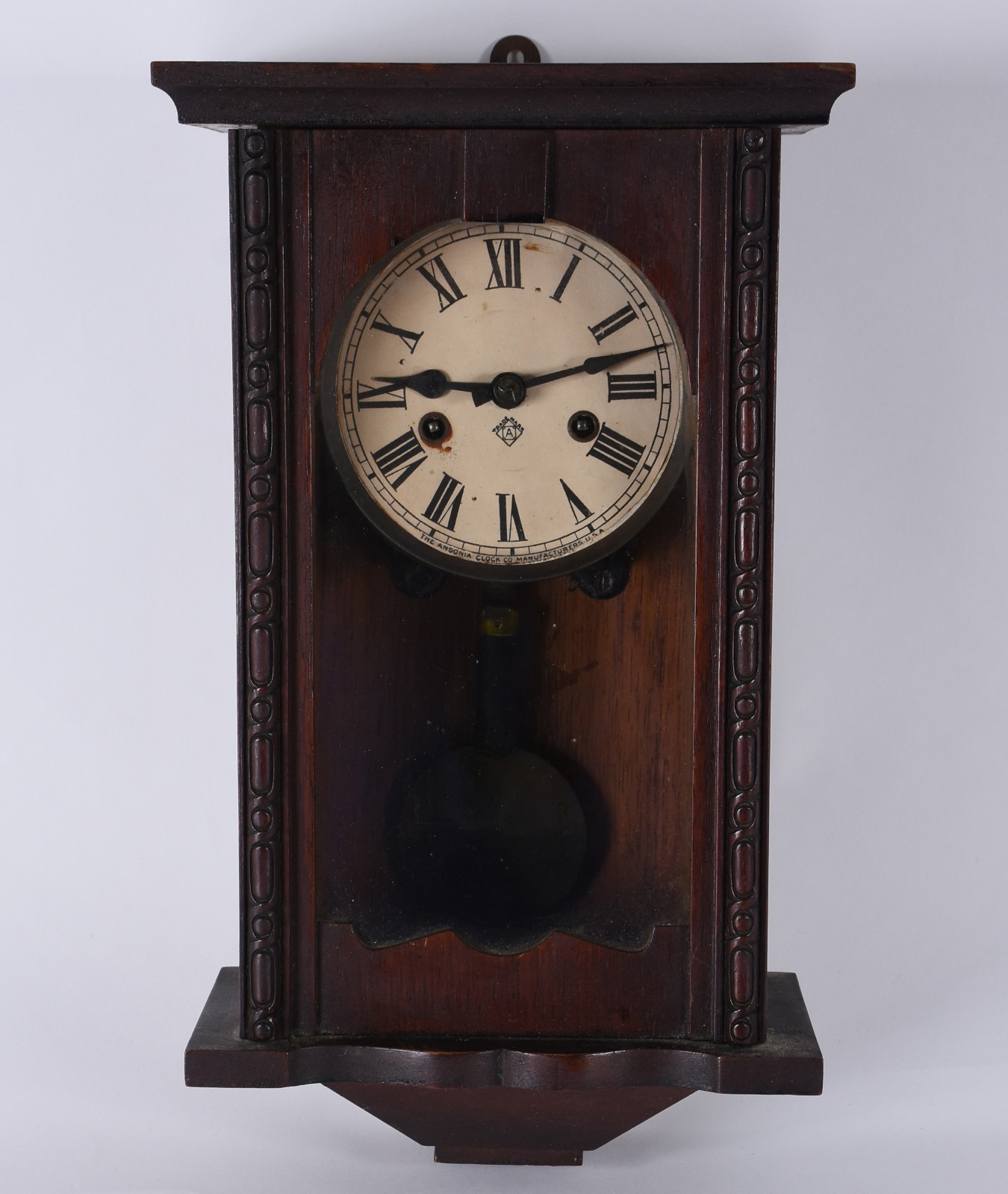 Relógio de parede, caixa de madeira, marca Ansonia. Máquina... - foto 1 de 4