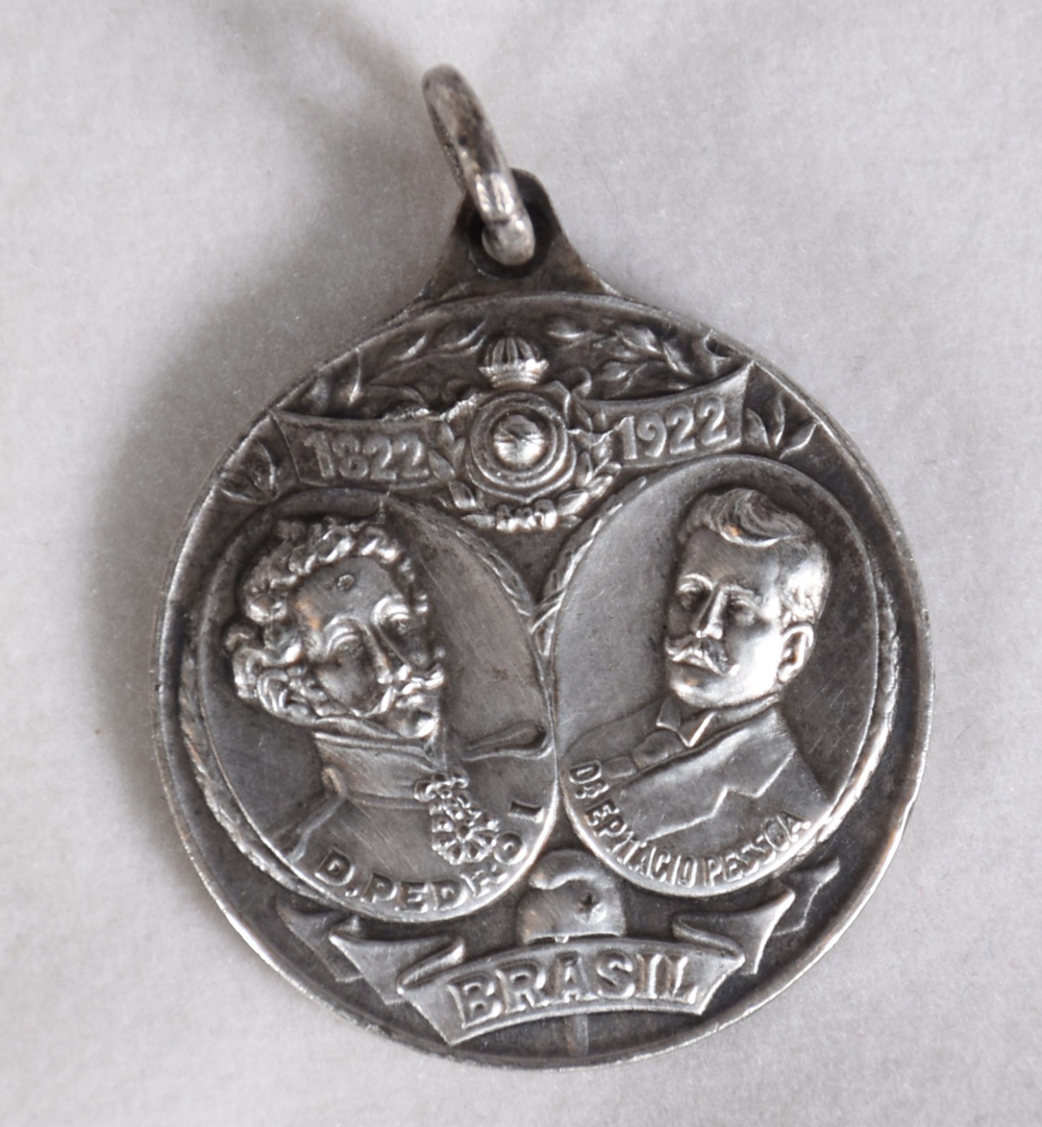 Medalha de metal comemorativa da Independência 1822/1922 (Por motivos... - foto 1 de 3