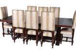 Mesa de jantar com 8 cadeiras estofadas. - Mesa de jantar com 8 cadeiras estofadas.