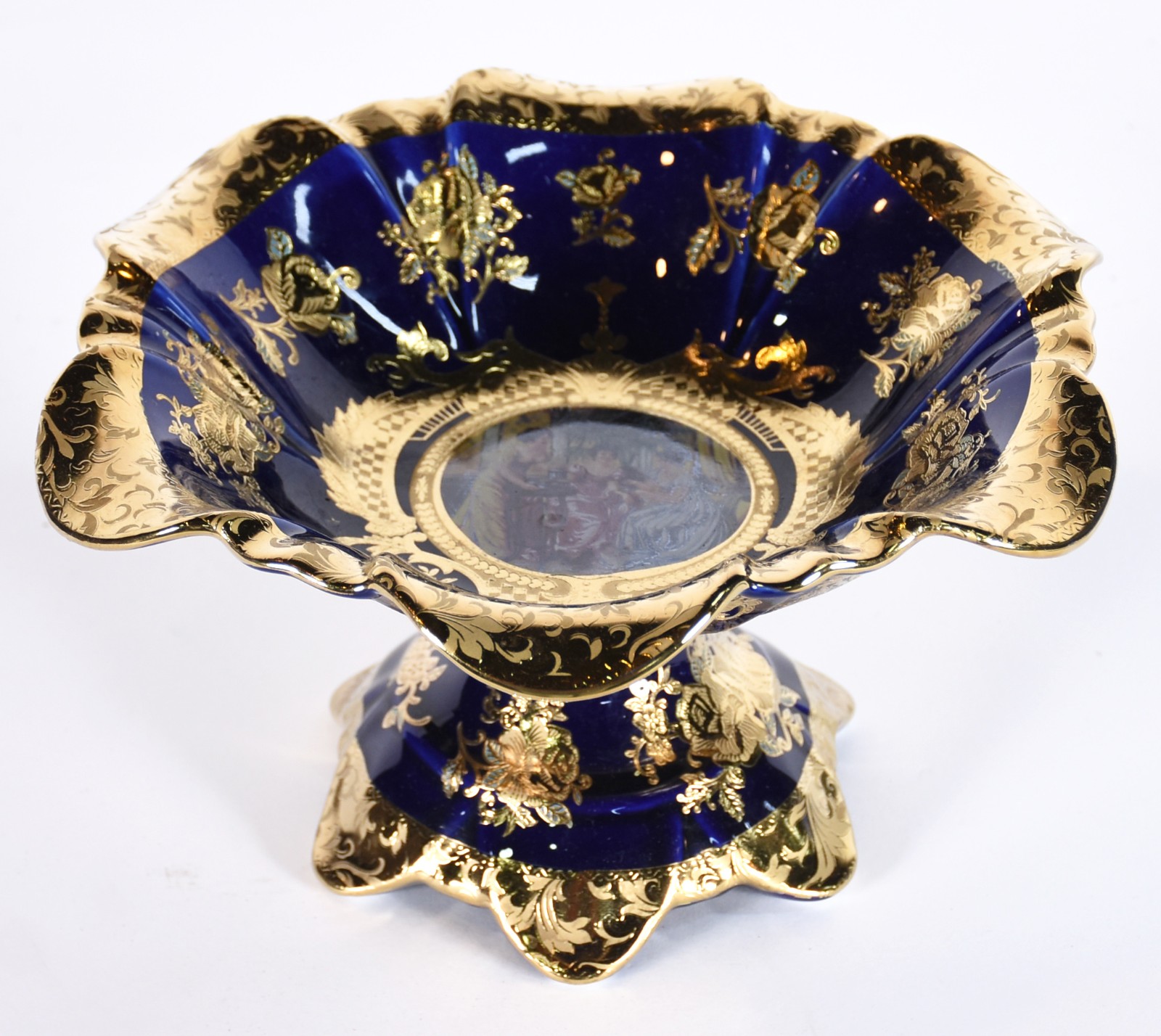 Fruteira de porcelana na cor azul cobalto com detalhes dourados... - foto 1 de 4