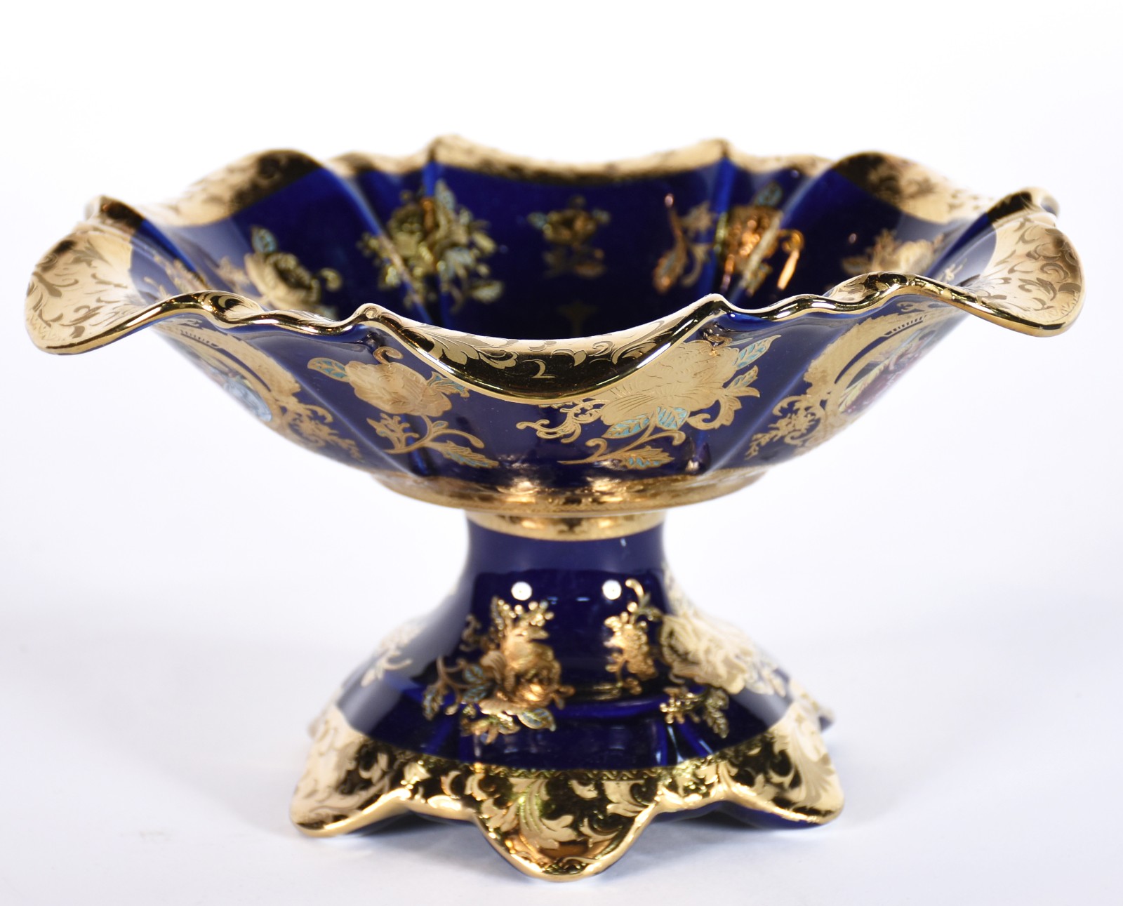Fruteira de porcelana na cor azul cobalto com detalhes dourados... - foto 2 de 4