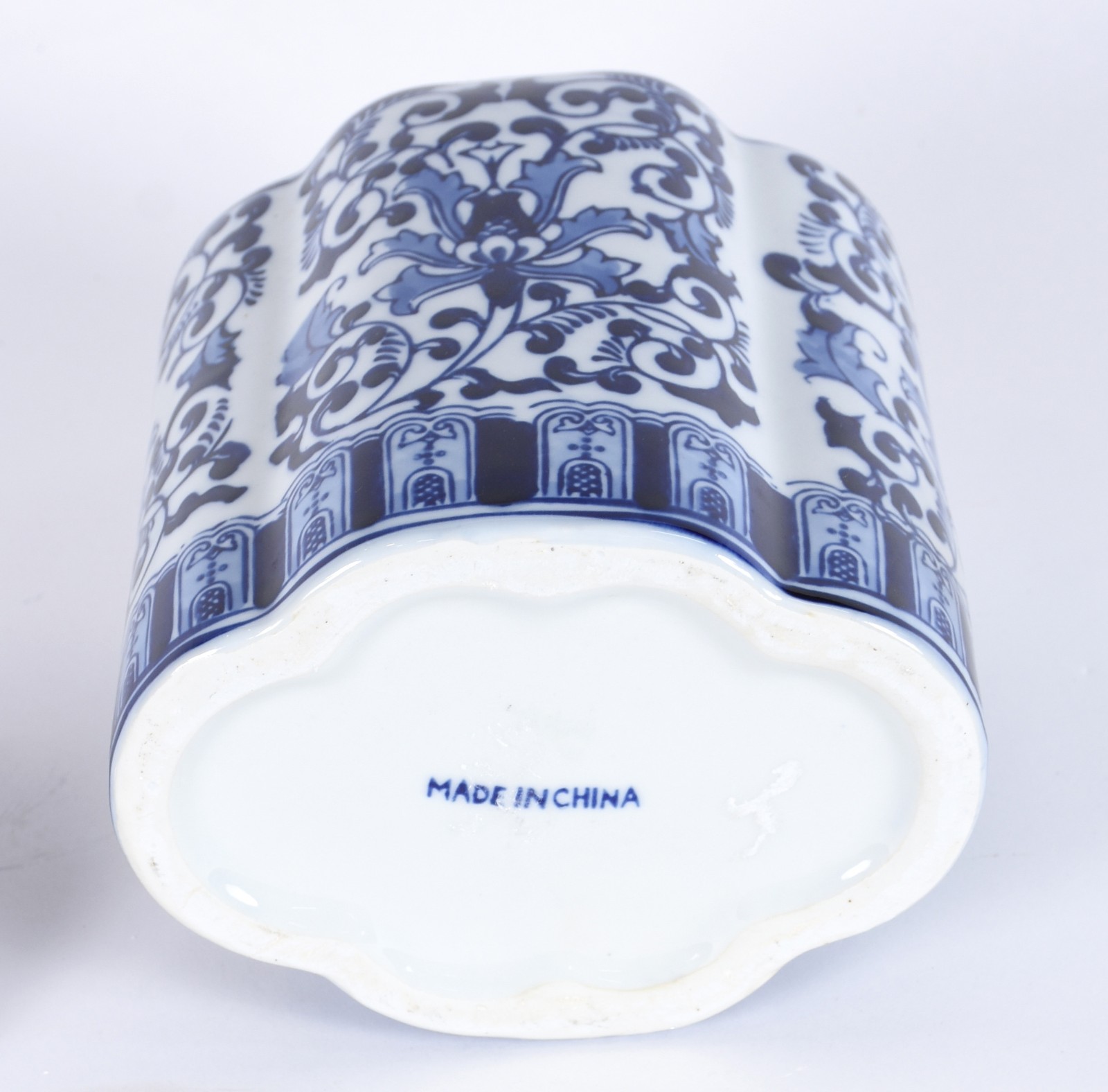 Potiche de porcelana chinesa decoração em azul e branco. - foto 4 de 4