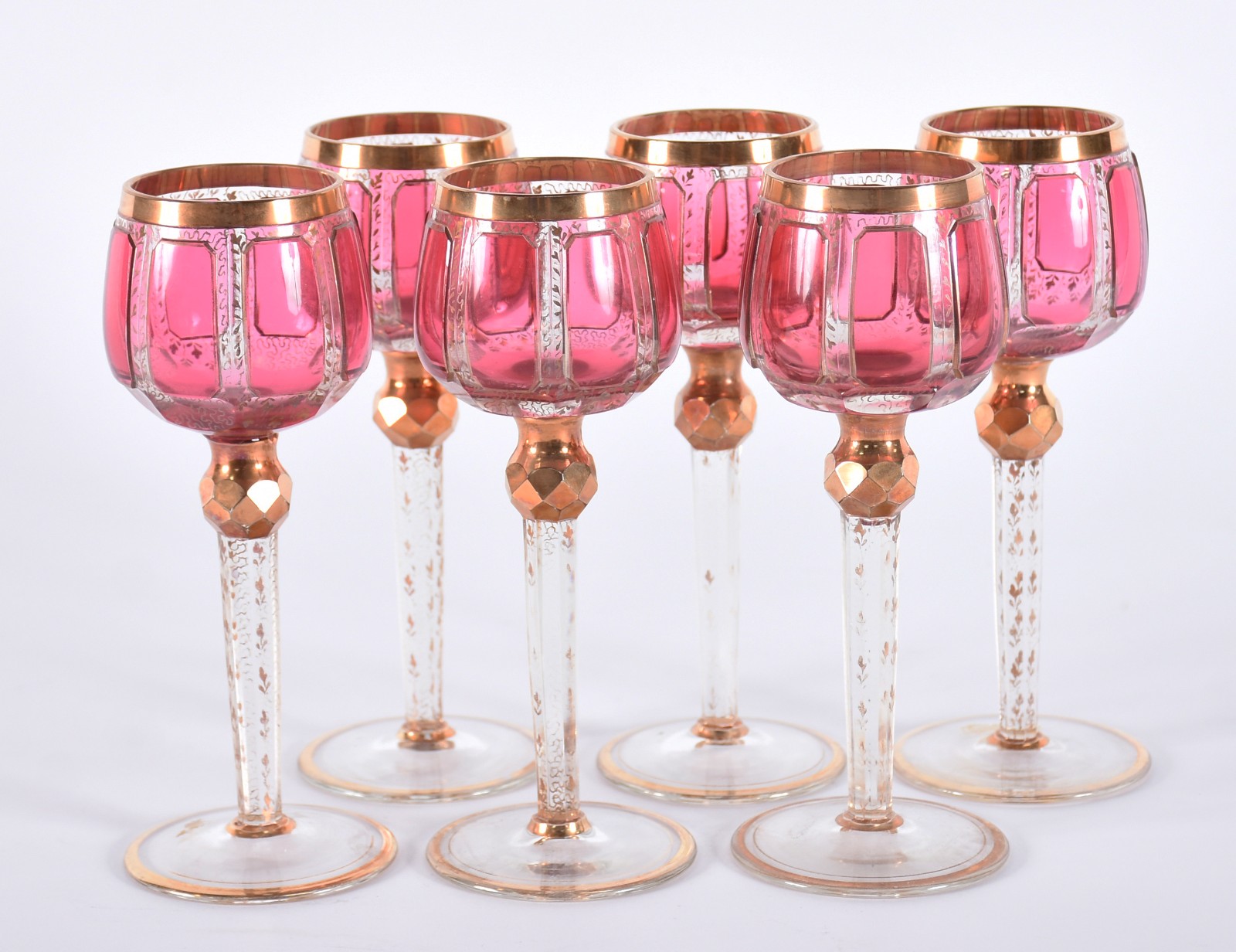 Seis cálices para vinho de cristal doublé rosa e dourado. - foto 1 de 3