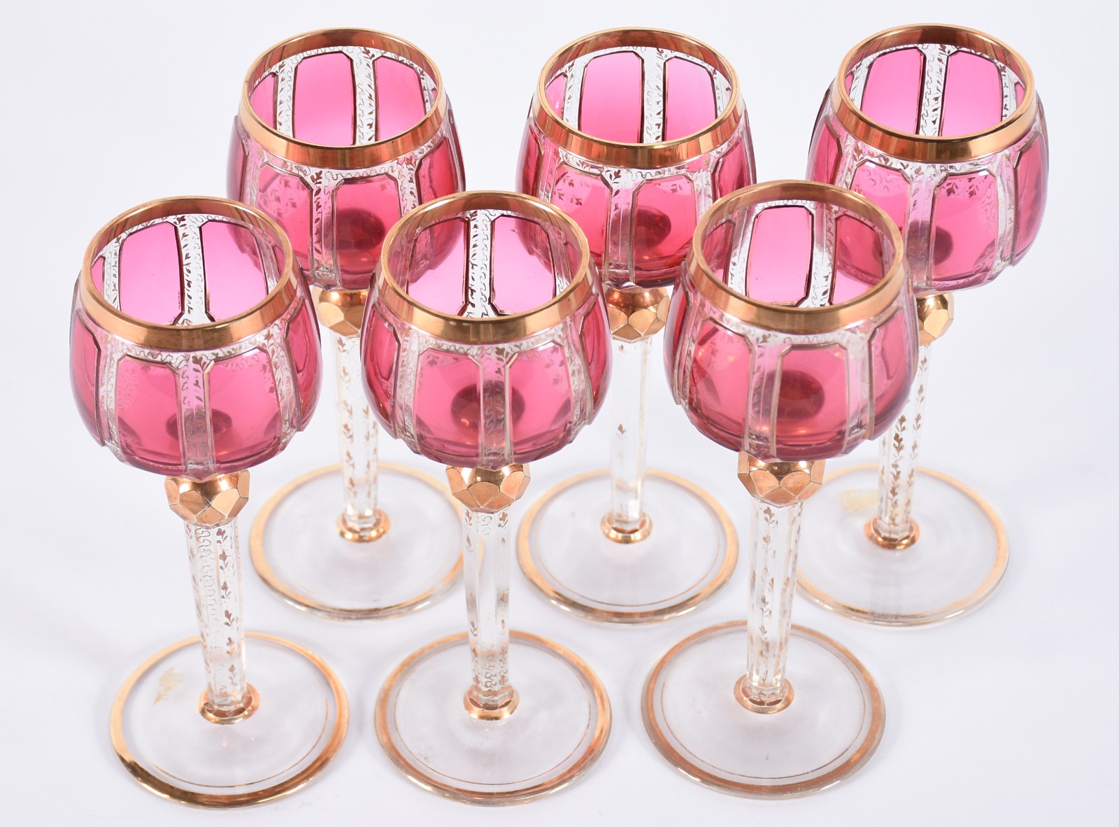 Seis cálices para vinho de cristal doublé rosa e dourado. - foto 2 de 3