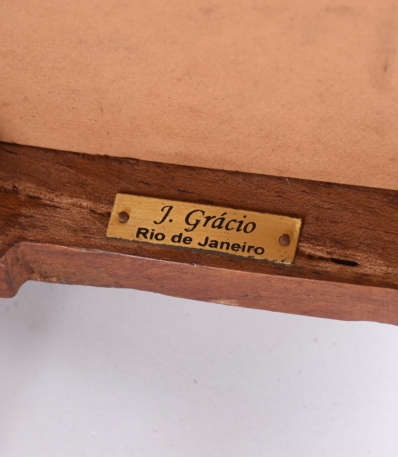 Miniatura de cadeira em madeira nobre com assento estofado. - foto 6 de 6