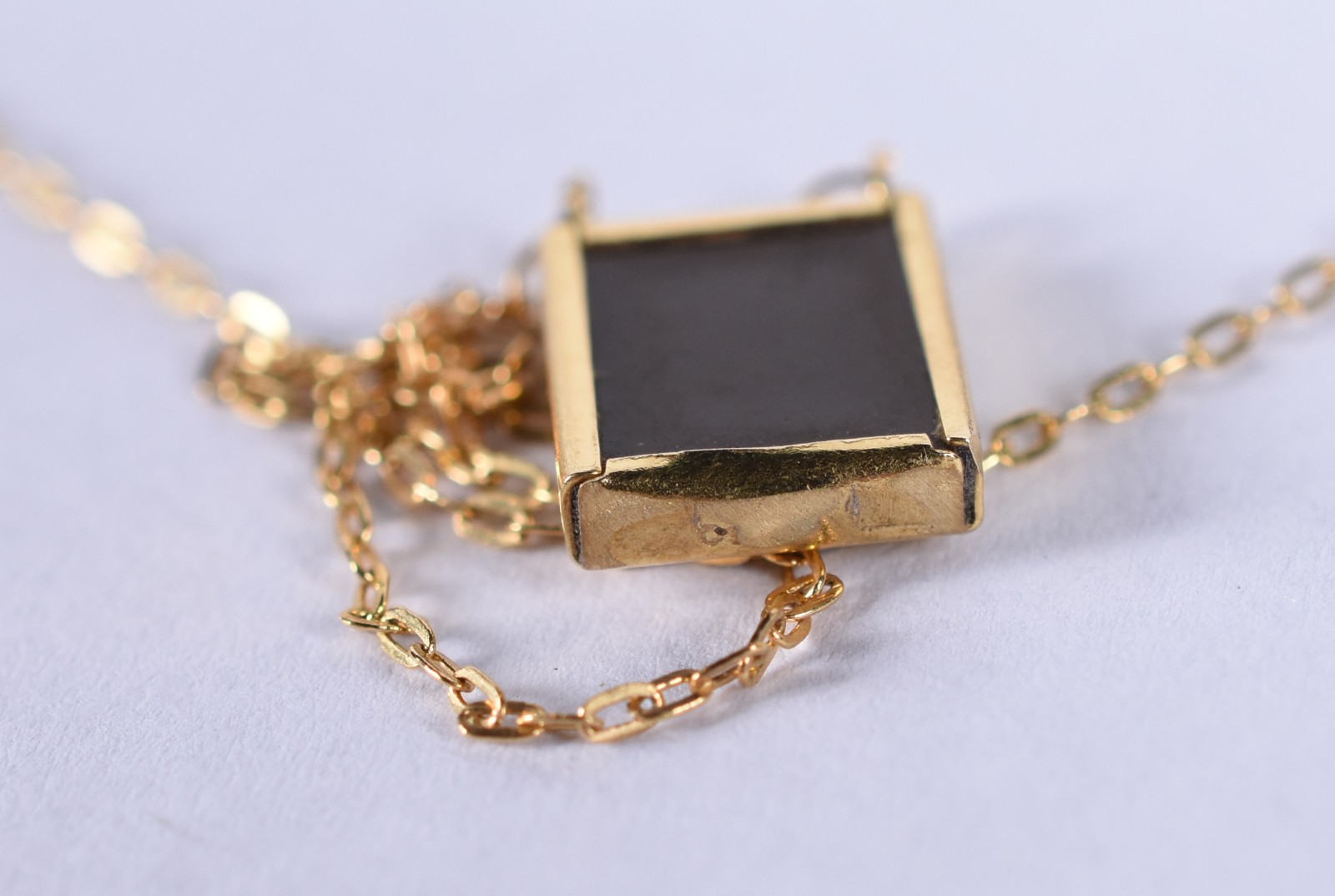 Cordão em ouro 18k com placa em relevo "Coração de Jesus" (Por... - foto 5 de 6