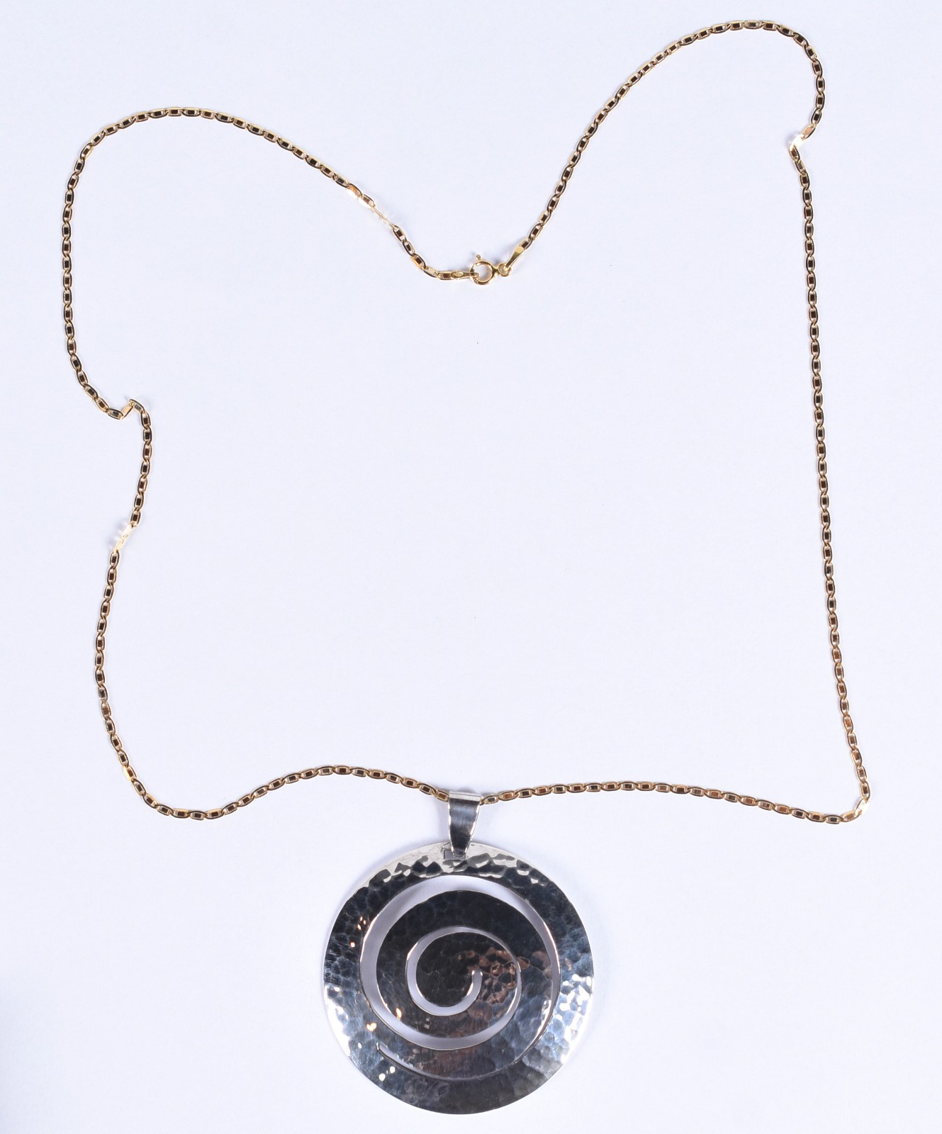 Conjunto composto de: cordão em ouro 18k contraste 750 com élos... - foto 2 de 6