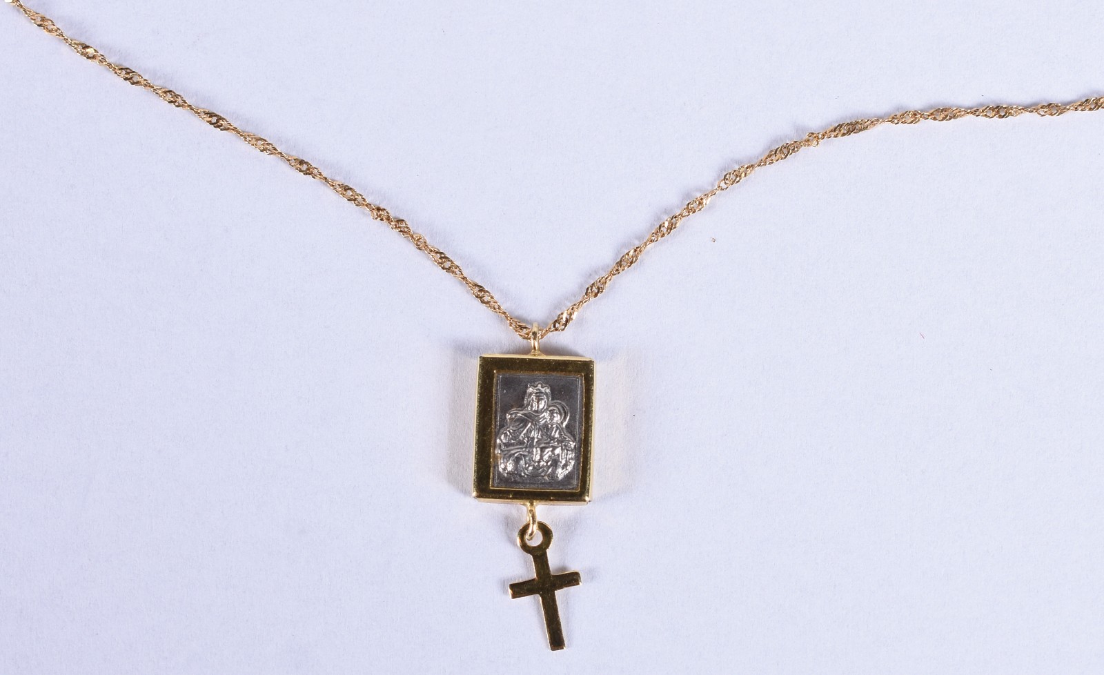 Cordão com placa em ouro 18k contrastado 750 mls com imagem de Nossa... - foto 1 de 5