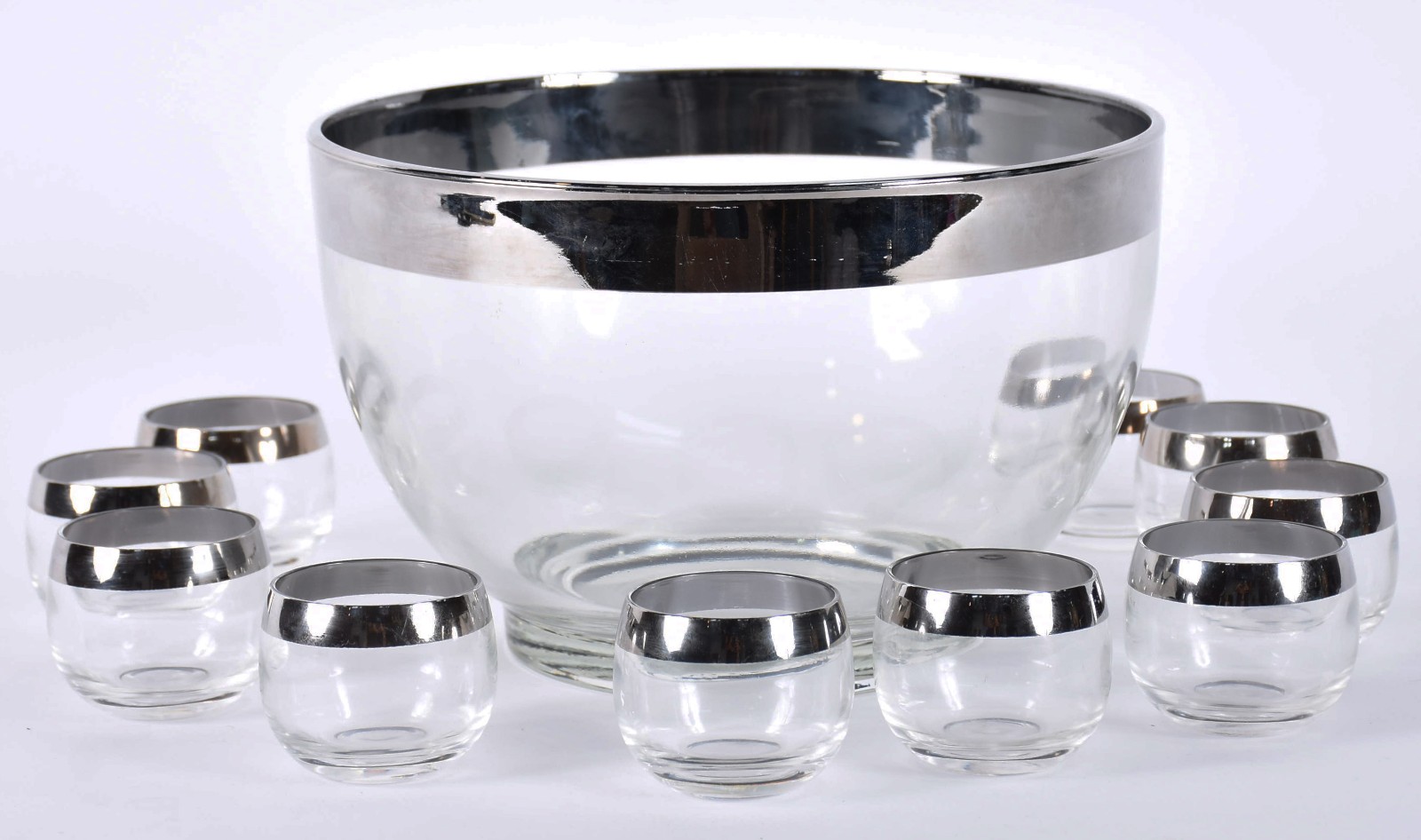 Conjunto de saladeira com 10 bowls, bordas com frisos prateados. - foto 3 de 4