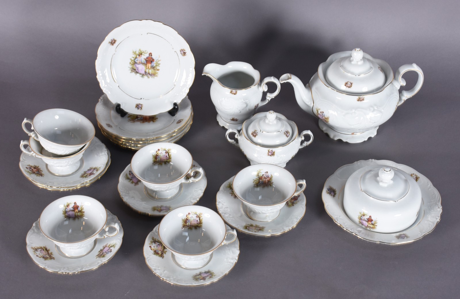 Serviço de chá de porcelana polonesa branca decorada com cenas... - foto 2 de 5