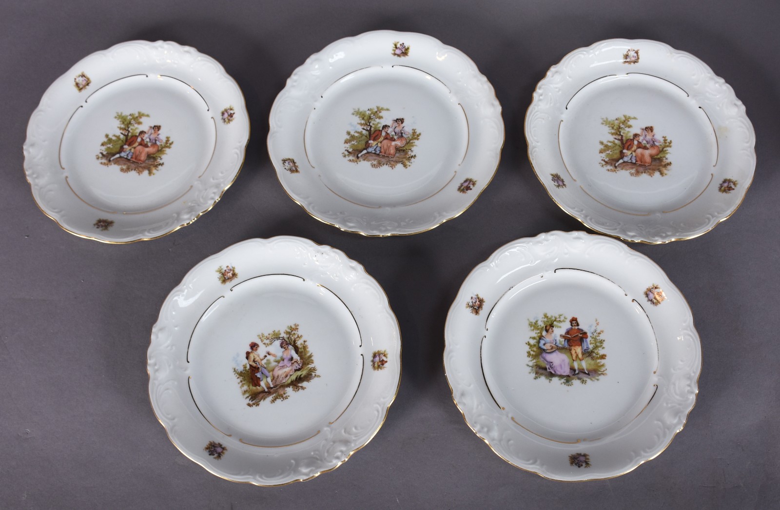 Serviço de chá de porcelana polonesa branca decorada com cenas... - foto 3 de 5