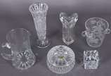 Seis peças diversas de vidro/cristal. - Seis peças diversas de vidro/cristal.