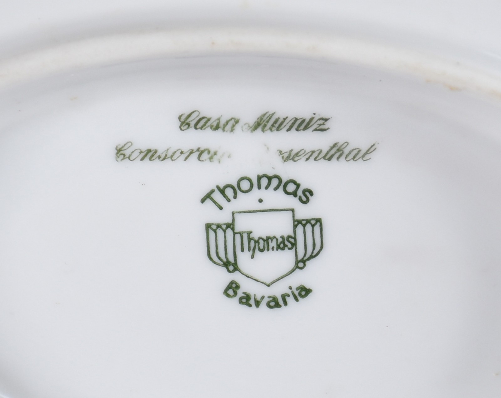 Aparelho de jantar de porcelana Thomas Bavaria composto de: 11 pratos... - foto 7 de 7