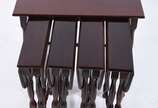 Mesa ninho de madeira nobre com 4 peças de enca... - Mesa ninho de madeira nobre com 4 peças de encaixar.
