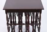 Mesa ninho de madeira nobre com 4 peças de enca... - Mesa ninho de madeira nobre com 4 peças de encaixar.