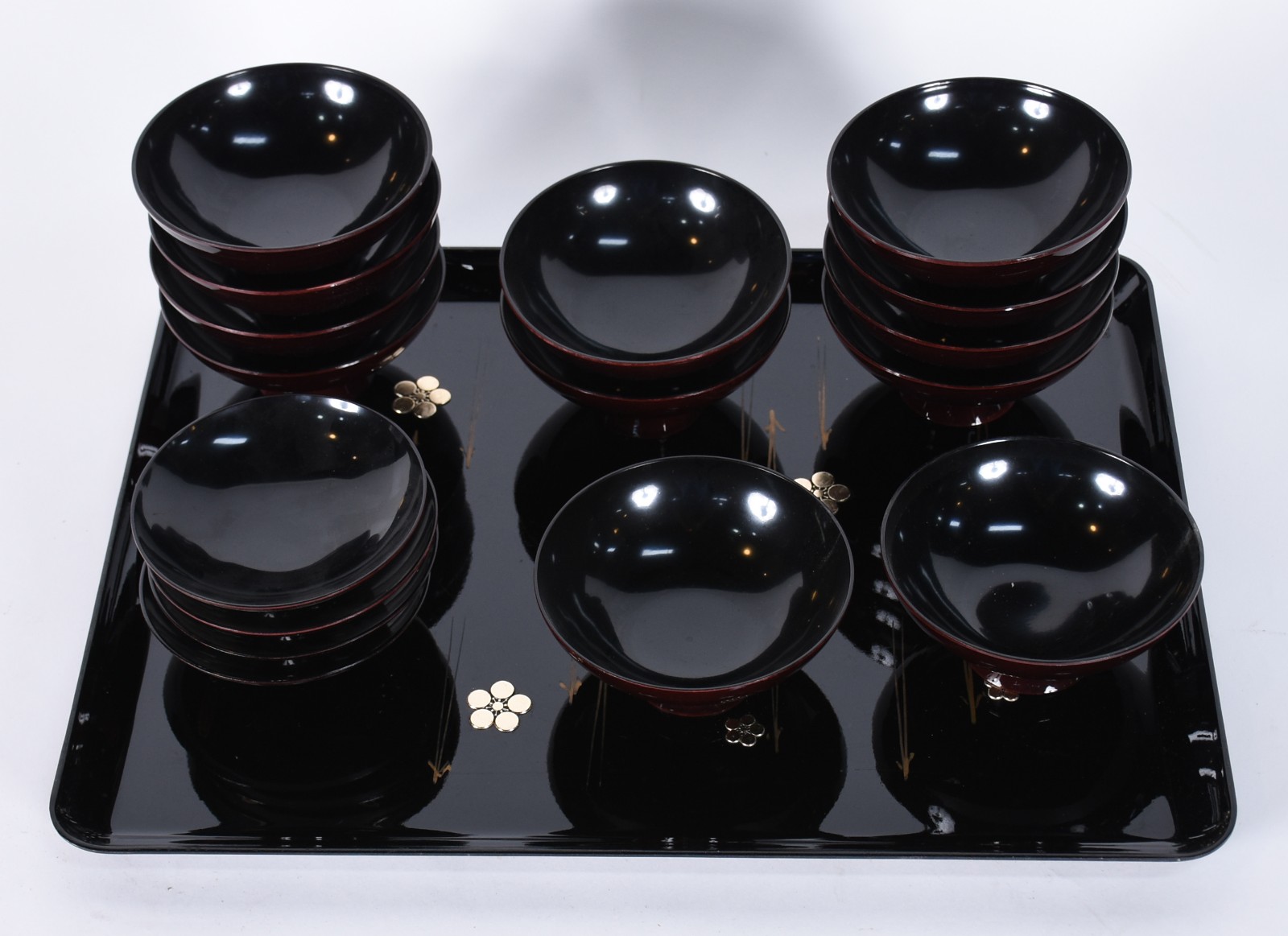 Conjunto japones com bandeja, 12 bowls maiores e 4 menores. Total 17... - foto 2 de 8