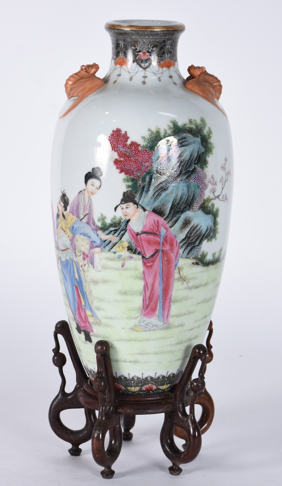 Vaso de porcelana oriental decorado com figuras de gueixas e... - foto 3 de 7