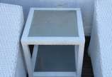 Conjunto composto de: 4 espreguiçadeiras, almof... - Conjunto composto de: 4 espreguiçadeiras, almofadas soltas e 2 mesinhas com tampo de vidro, desgastes.(Retirada no aparamente em Ipanema).