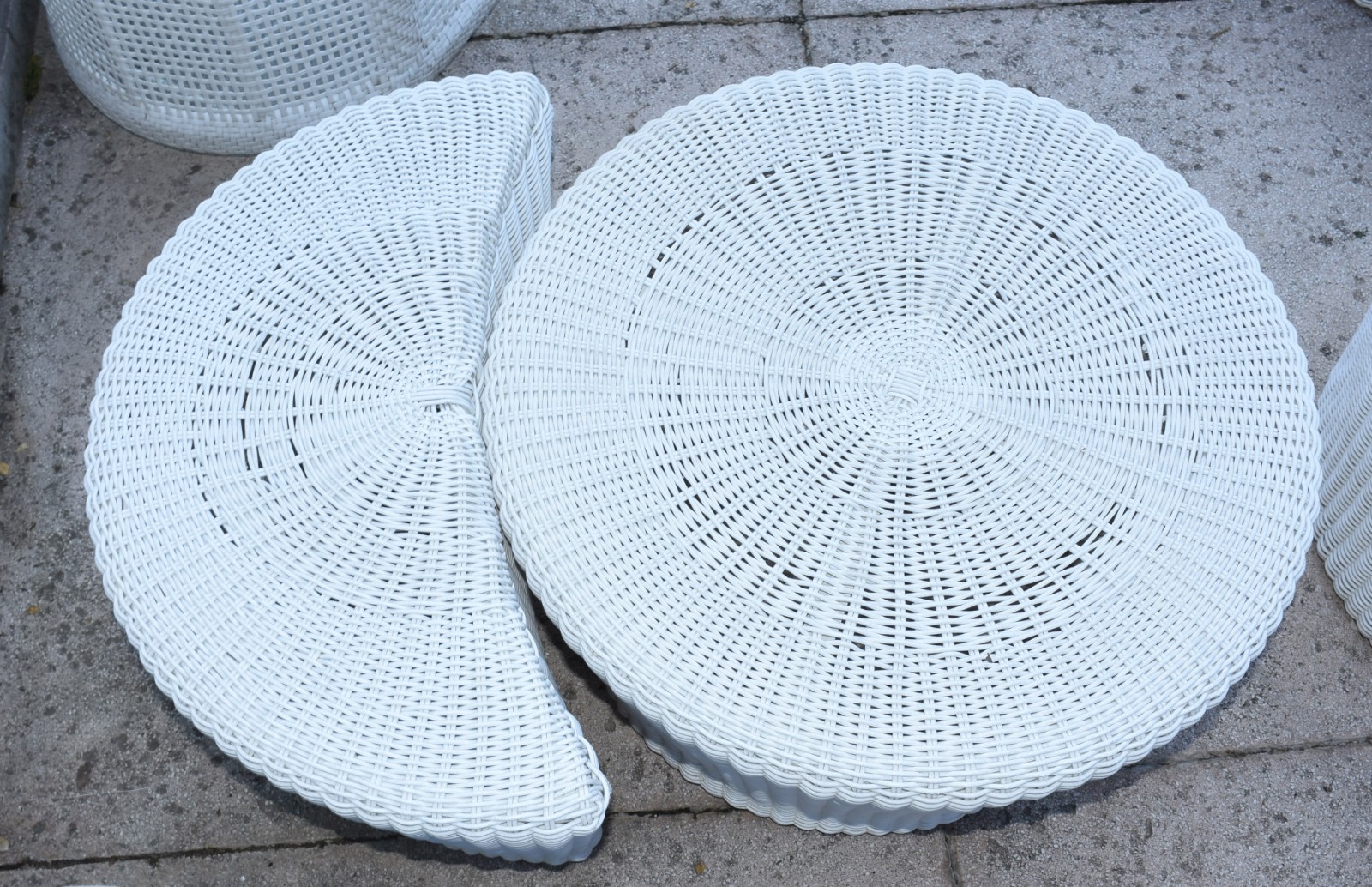 Conjunto para área externa fibra sintética composto de: grande banco... - foto 4 de 6